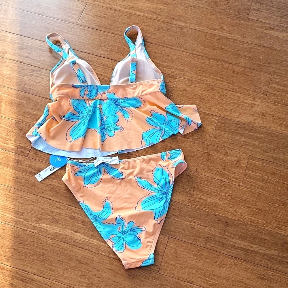 Bathing suit - Picture 4 of 4